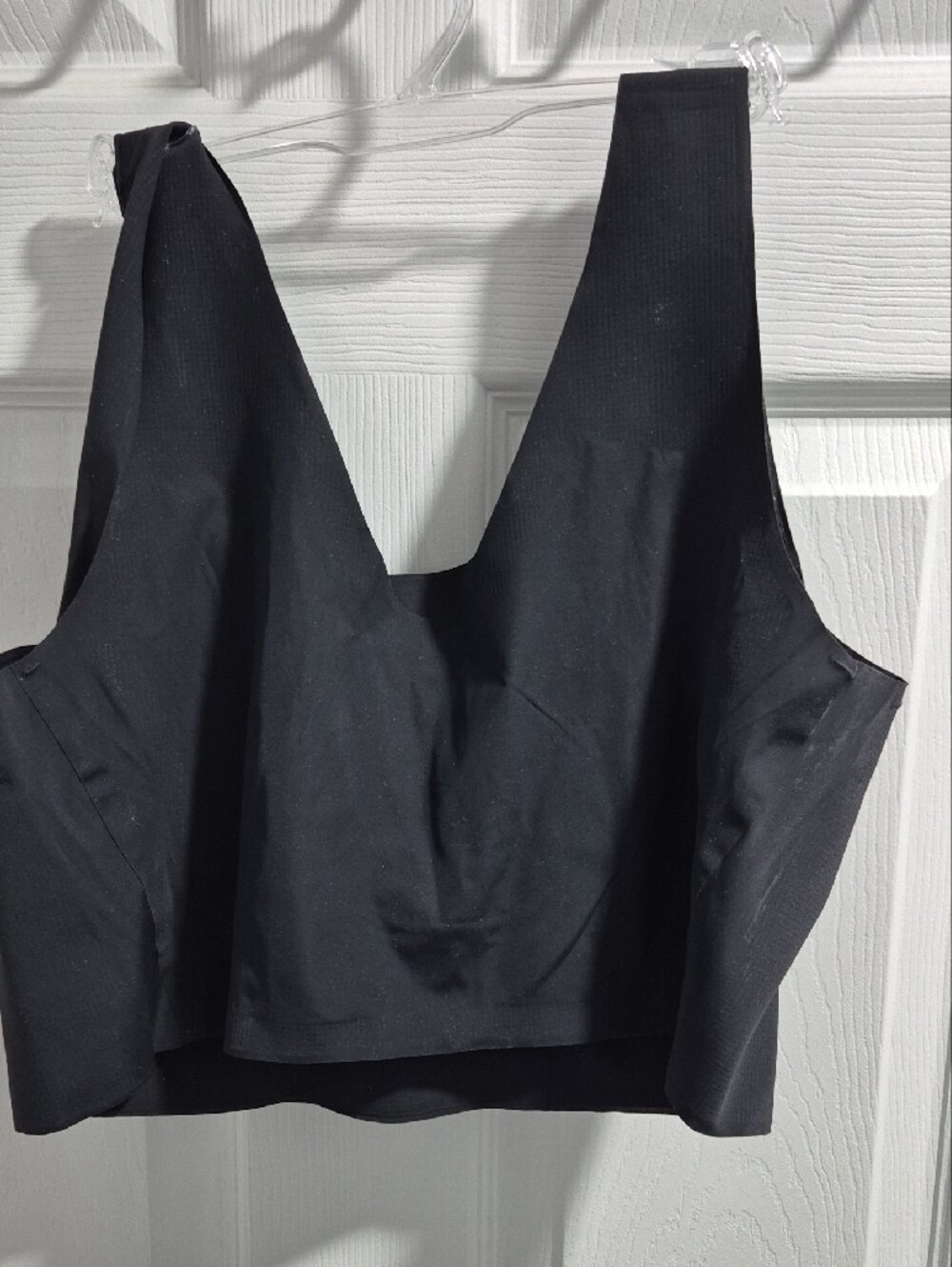 Bali Black Seamless Stretch Sports Bra - Picture 3 of 6